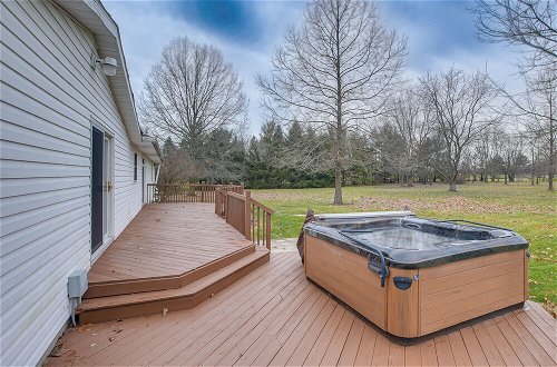 Photo 16 - Spacious Delaware Home w/ Private Hot Tub