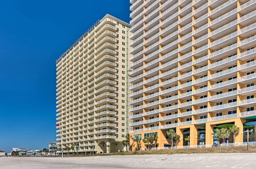 Photo 10 - Bright Beachfront PCB Unit: Balcony & Beach Chairs