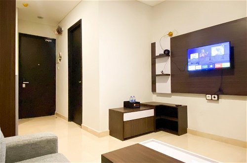 Foto 7 - Elegant And Comfort 1Br Sudirman Suites Apartment