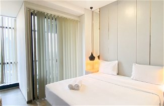 Photo 3 - Elegant And Comfort 1Br Sudirman Suites Apartment