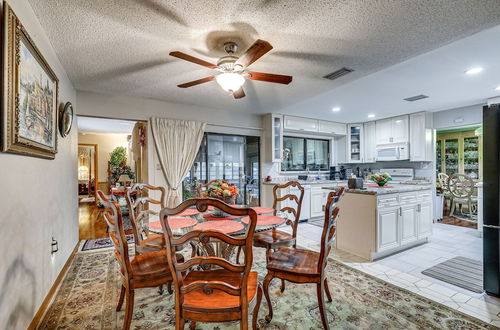 Foto 8 - Spacious Brandon Home: 10 Mi to Downtown Tampa