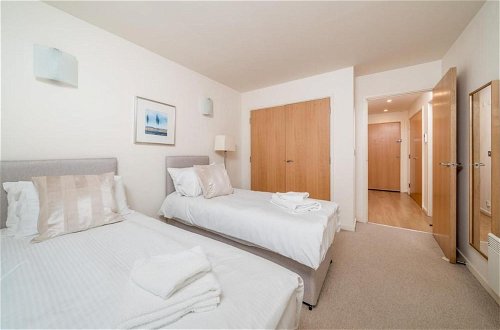 Photo 3 - Luxury 1 Bed Apartment Close To Excel & o2