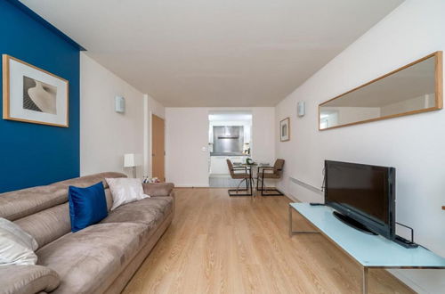 Photo 9 - Luxury 1 Bed Apartment Close To Excel & o2