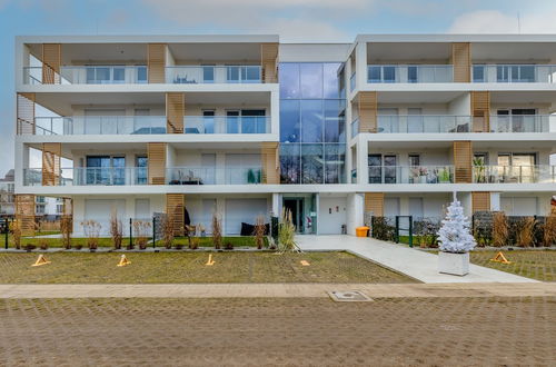 Photo 53 - Coast Apartment With Balcony by Renters