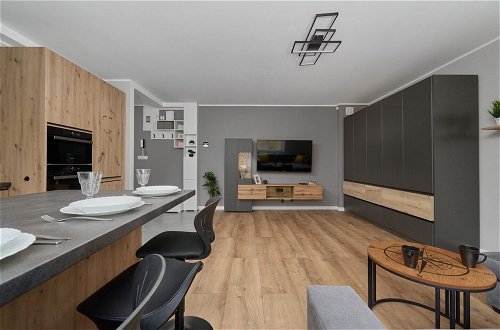 Foto 24 - Modern Kotsisa Apartment by Renters