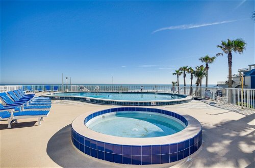 Foto 29 - Beachfront Daytona Condo w/ Pool & Hot Tub Access