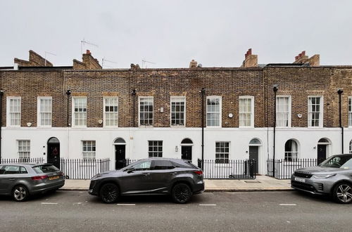 Photo 46 - The St. Lukes Garden Place - Spacious 4bdr House With Garden and Terrace