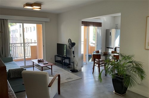 Photo 4 - Two Bedroom Condo - Just Renovated & Great Location