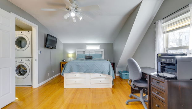 Worcester Home on Indian Lake w/ Shared Boat Dock - Foto 2, Interior