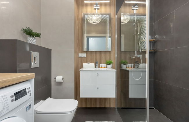 8th Floor Apartment in Warsaw by Renters - Photo 30