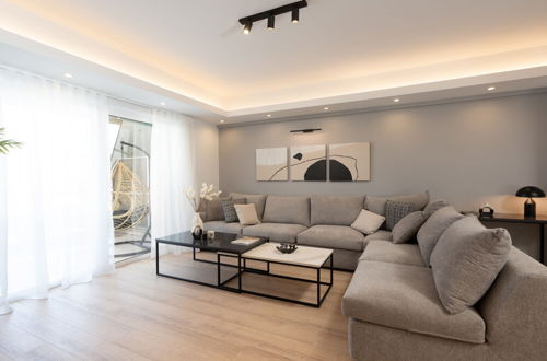 Photo 23 - Luxury Apartment near Floisvos Marina