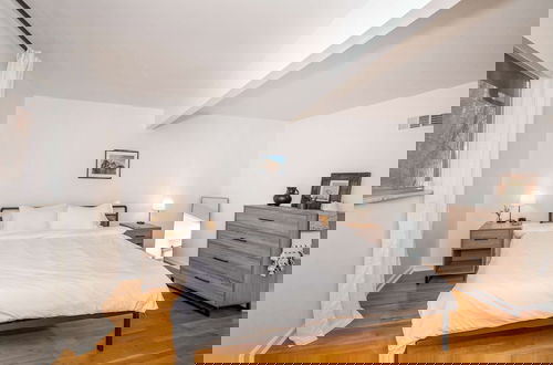 Foto 6 - Top Notch City Escape w King Bed
