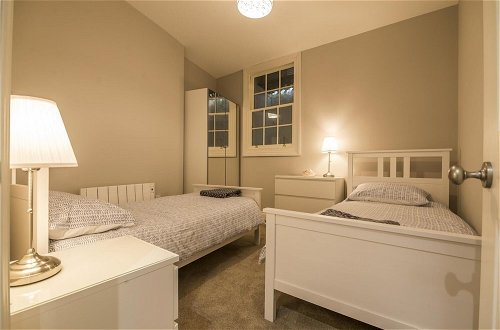 Foto 19 - Sea Legs - 2 Bedroom Apartment - Windsor House - Tenby
