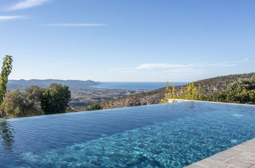 Photo 16 - Sanders View - Cozy 3-bdr Villa With Infinity Pool