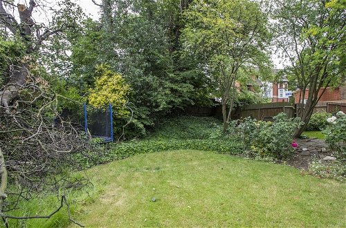 Photo 36 - Stunning 4-bed Property in London-parking & Garden