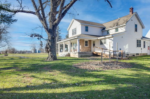 Photo 5 - Charming Manchester Retreat w/ Patio & Fireplace