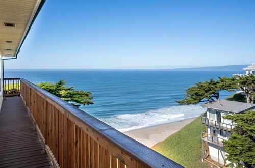 Foto 37 - Stunning Coastal Cottage w/ Views of Monterey Bay