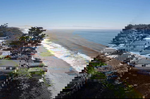 Foto 27 - Stunning Coastal Cottage w/ Views of Monterey Bay!