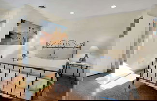 Foto 2 - Stunning Coastal Cottage w/ Views of Monterey Bay!