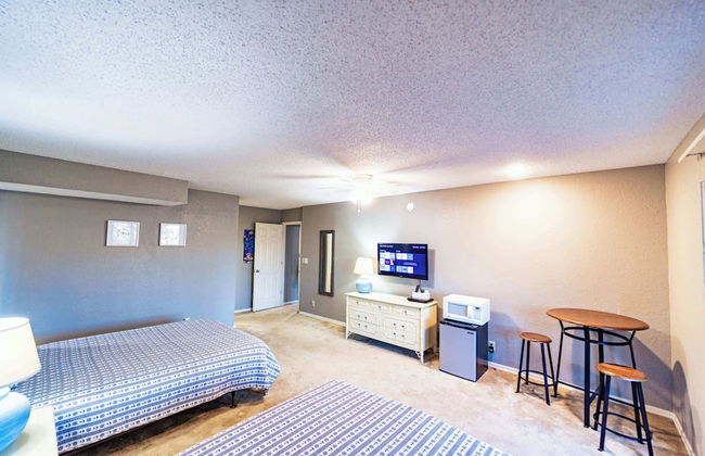 Serenity Now Quiet 4 BDR Next to Margaritaville! - Foto 10