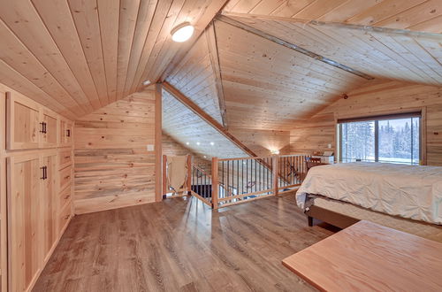 Photo 7 - Custom Kasilof Cabin on 40 Private Acres