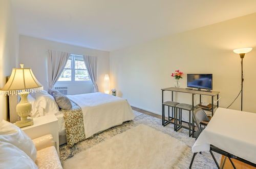 Photo 16 - Cozy Bay Shore Condo Near Museums & Outdoor Rec