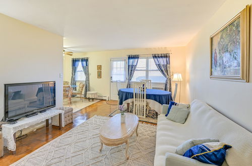 Foto 1 - Cozy Bay Shore Condo Near Museums & Outdoor Rec