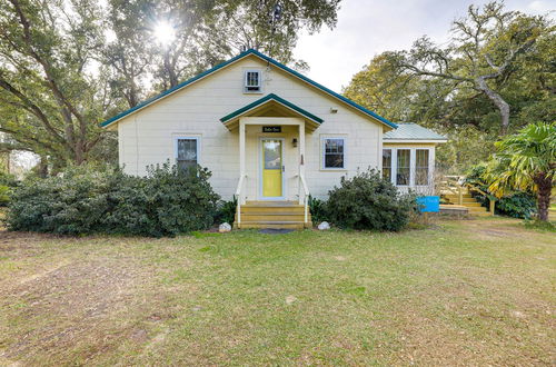 Foto 20 - Peaceful Atlantic Cottage w/ Deck & Yard