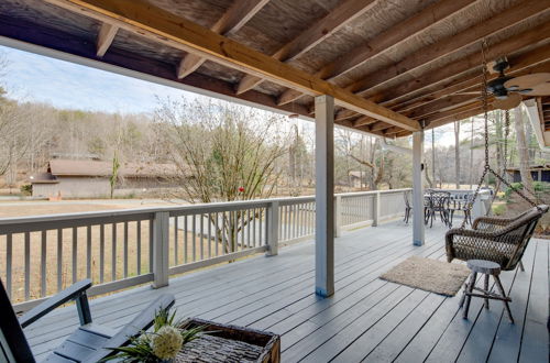 Photo 6 - Lake Lure Village Cabin, 3 Mi to Chimney Rock