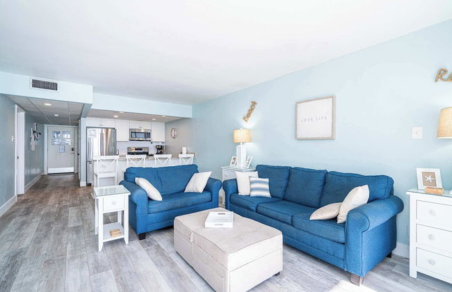 Edgewater Oasis Gorgeous Resort Condo on Beach! - Foto 10