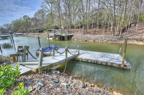 Photo 32 - Porch Paradise by Avantstay New Pool, Firepit