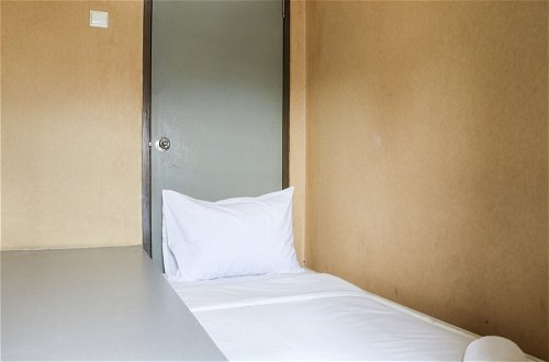 Photo 9 - Best Deal 2Br Apartment Suites @Metro