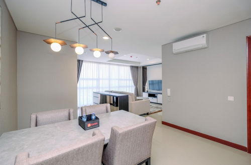 Foto 8 - Brand New 2Br Apartment At The Kencana Residence