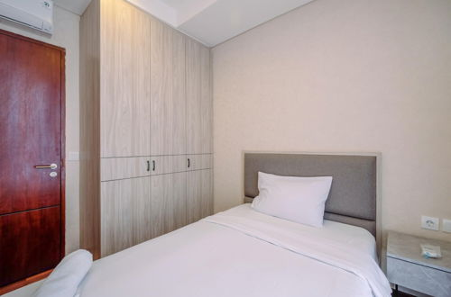Foto 4 - Brand New 2Br Apartment At The Kencana Residence