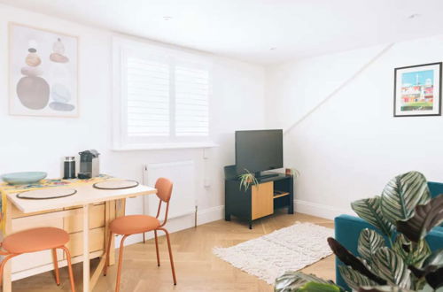 Foto 19 - Sleek 1BD Flat 5 Mins From City Centre - Brighton