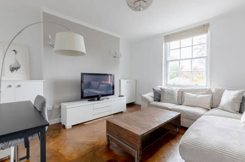 Photo 14 - Bright & Central - 3BD Flat - Marylebone