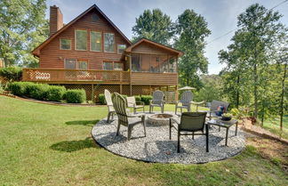 Photo 1 - Waterfront Casabella Cottage w/ Kayaks & Fishing