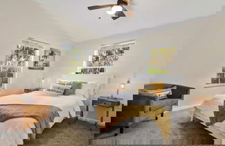 Foto 3 - The Oak Hideaway Pet Friendly 3bd!