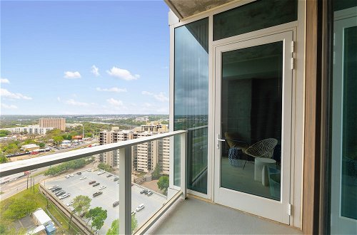 Photo 18 - Luxe Condo in Downtown Austin