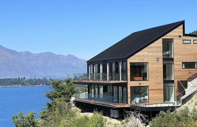 Stunning Lakeview QT Holiday House - Foto 1