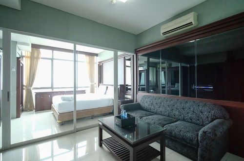 Photo 13 - Homey 1Br Apartment At Aryaduta Residence Surabaya