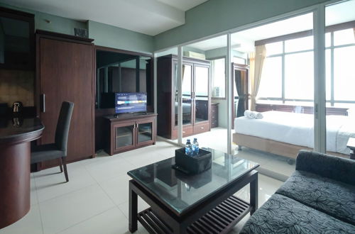 Photo 15 - Homey 1Br Apartment At Aryaduta Residence Surabaya