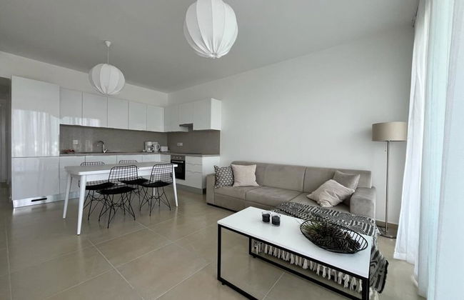 Lovely and Stylish Apartment With Calming Garden View - Foto 10