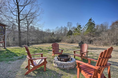 Photo 15 - Charming Escape w/ Fire Pit in Summerville