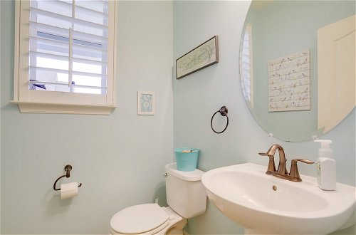 Photo 18 - Spacious Millville Townhome: Shuttle to Beach