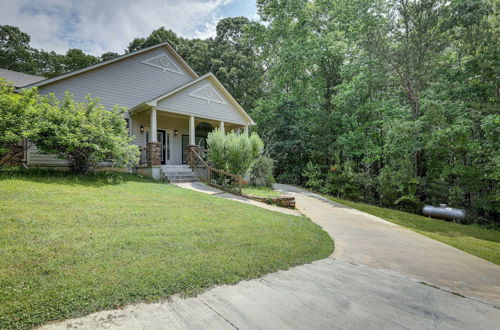 Photo 9 - Single-story Home ~ 7 Mi to Old Towne Conyers