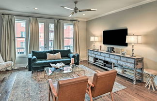 Foto 1 - Tasteful 3-level Townhome < 2 Miles to Music Row