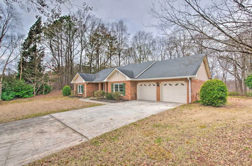 Photo 20 - Ranch Home w/ Front Porch on Etowah River