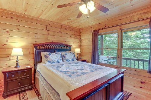 Photo 27 - Charming Morganton Cabin w/ Hot Tub & Game Room