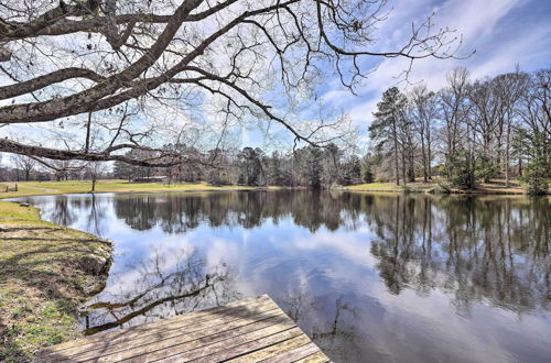 Foto 15 - Lakeside Escape w/ Dock - Fish, Hike & Explore